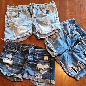 Aeropostale Womens Distressed Midi Denim CutoffShorts TrioLightMedium Wash Size4